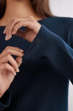 100% Cashmere Long-Sleeved Top